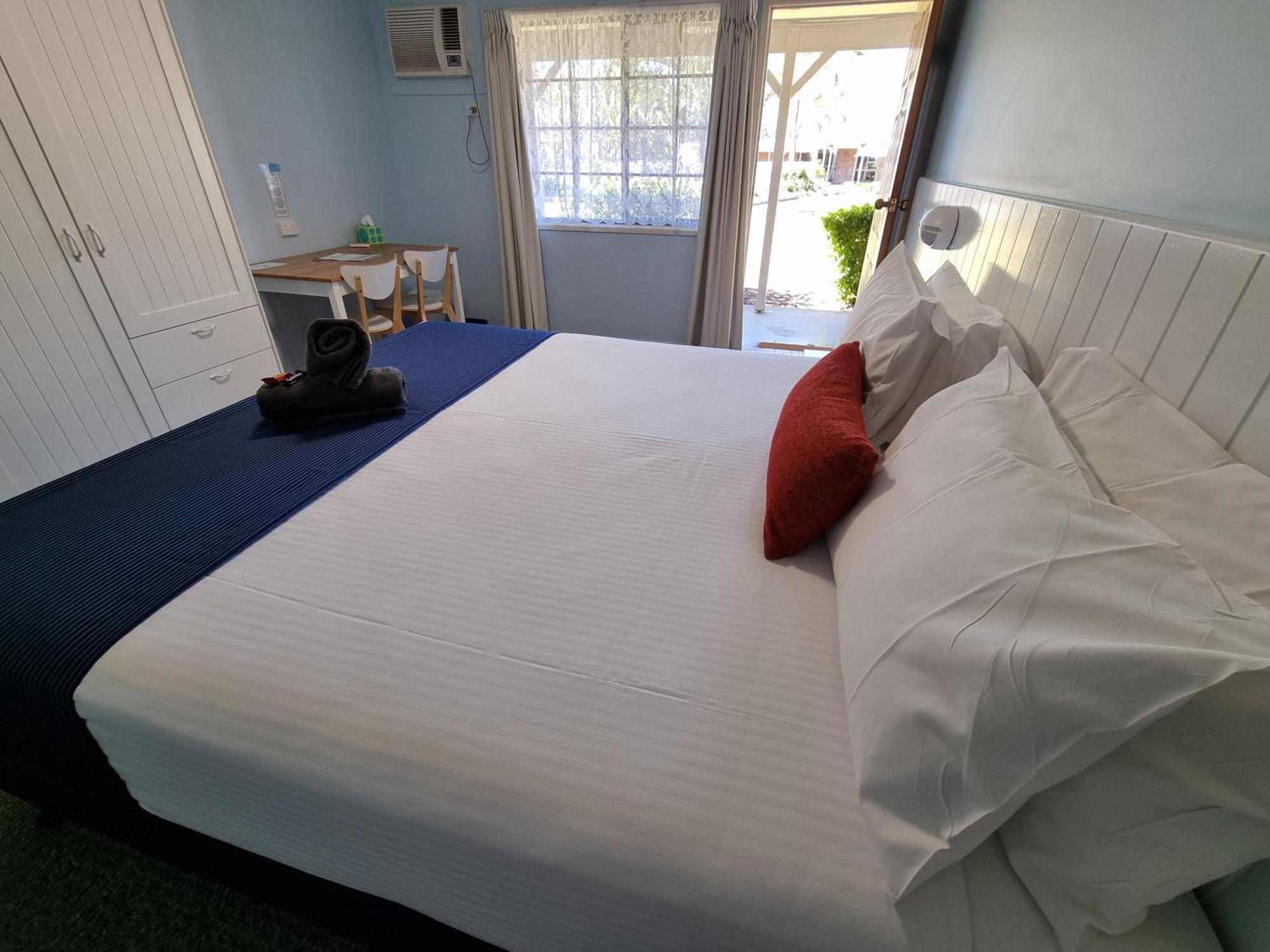 Bororen Koorawatha Homestead Motel المظهر الخارجي الصورة