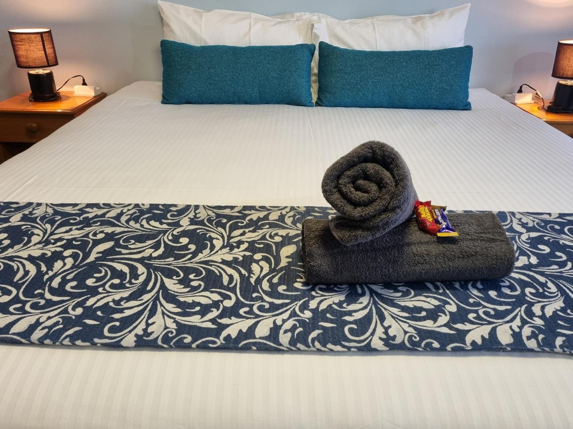 Bororen Koorawatha Homestead Motel المظهر الخارجي الصورة