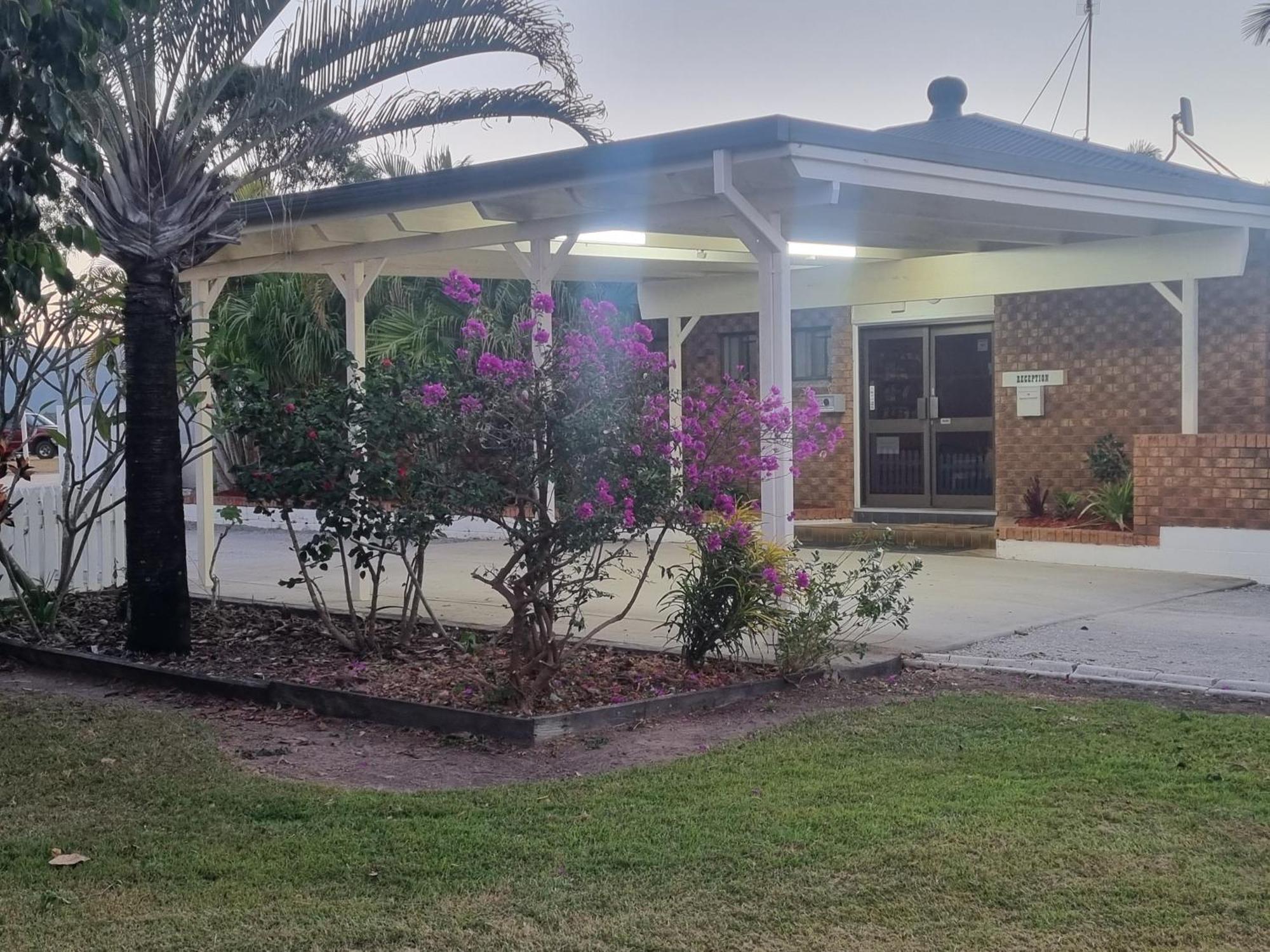 Bororen Koorawatha Homestead Motel المظهر الخارجي الصورة
