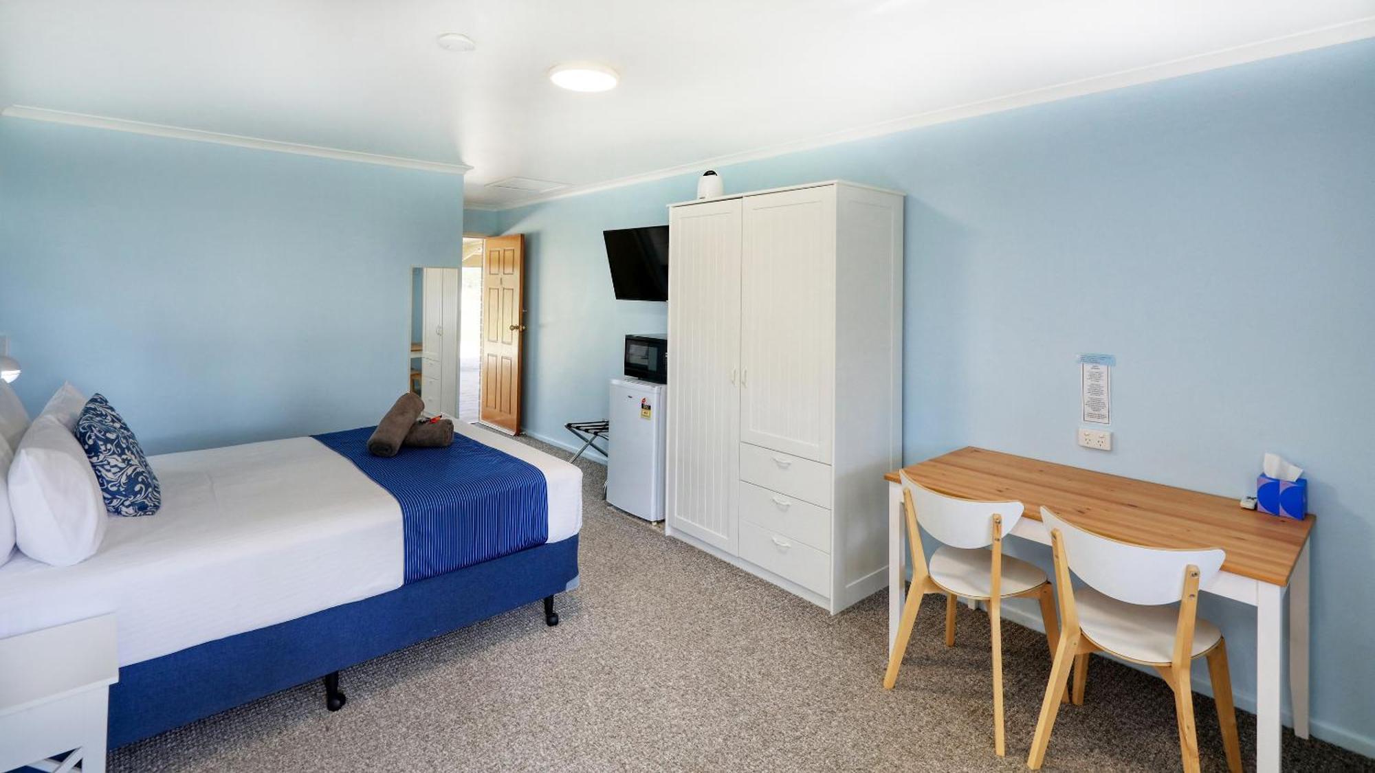 Bororen Koorawatha Homestead Motel المظهر الخارجي الصورة